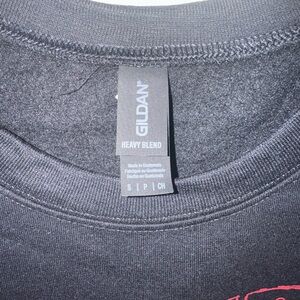 Gildan Black Heavy Blend Crewneck Sweatshirt - Classic Logo Tag